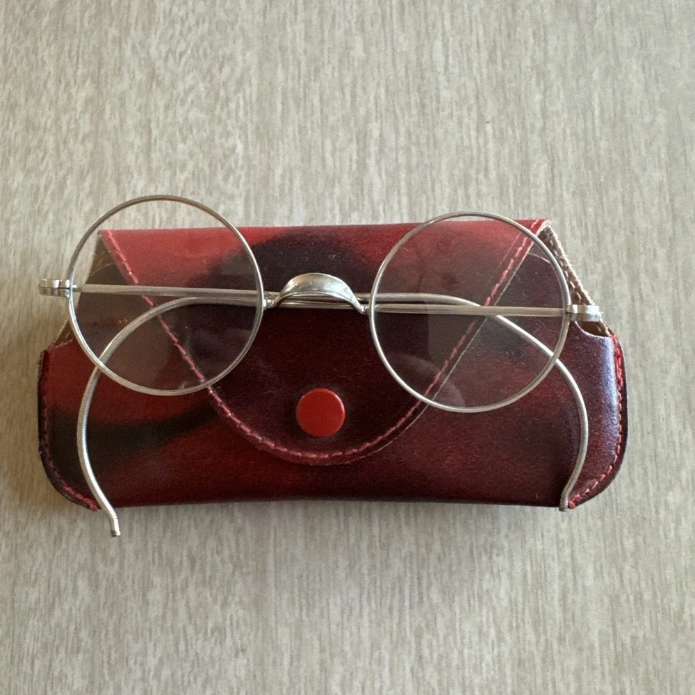 Antique Round Wire Rim Eyeglasses Cable Temple Spectacles Victorian Steampunk